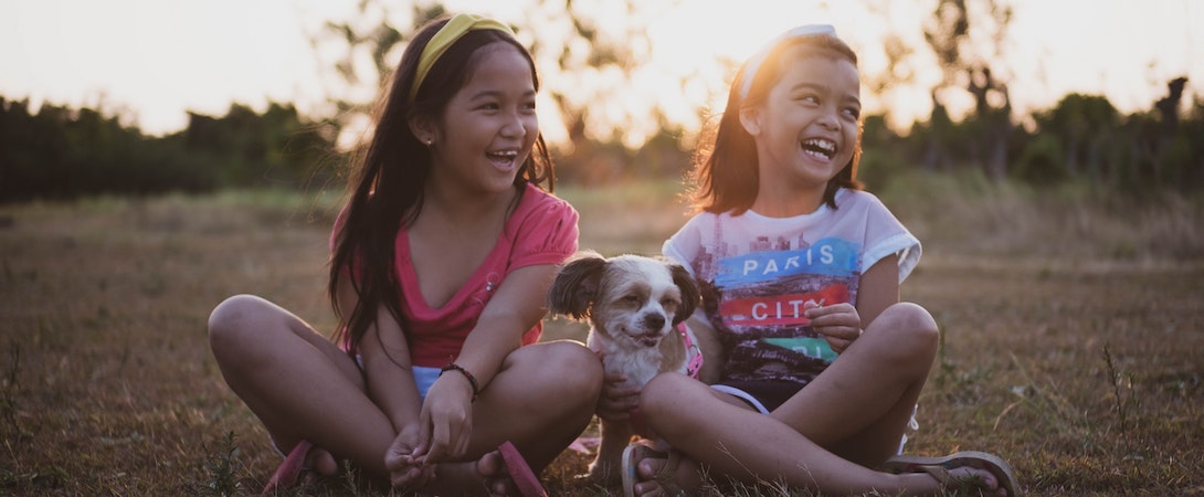 girls-with-dog